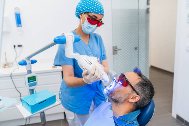 Best Emergency Tooth Extraction in Parkwood, CA